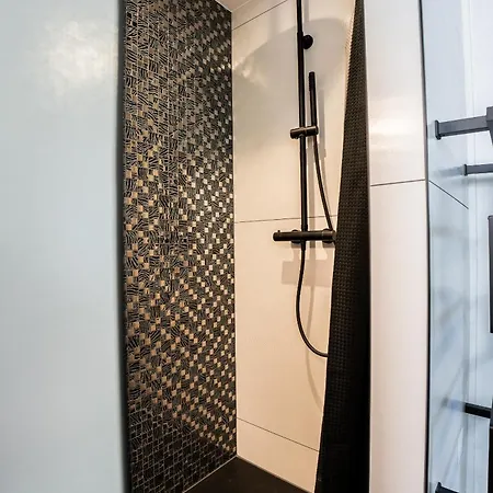 Enchantress'apartment Designed By Cm *