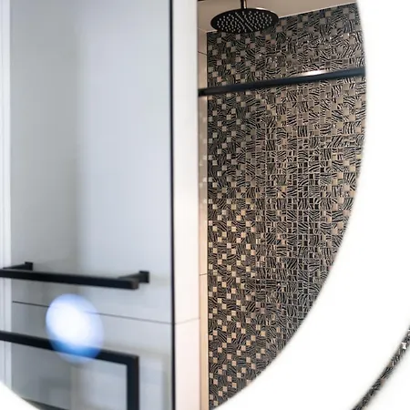 Enchantress'apartment Designed By Cm Apartman