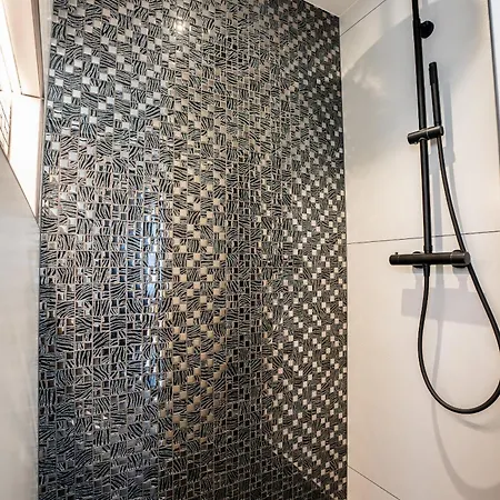 Enchantress'apartment Designed By Cm Apartman *