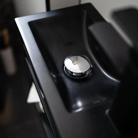 Enchantress'apartment Designed By Cm Apartman