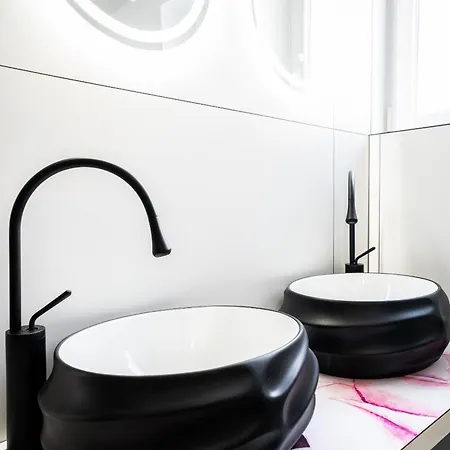 Appartement Enchantress'apartment Designed By Cm