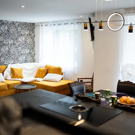 Enchantress'apartment Designed By Cm Appartement *