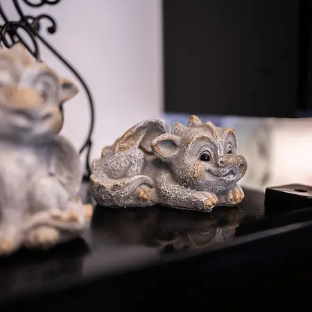 Enchantress'apartment Designed By Cm 塞莱斯塔