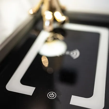 Apartman Enchantress'apartment Designed By Cm *