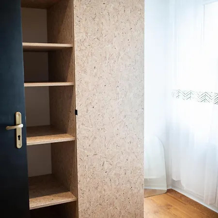 Enchantress'apartment Designed By Cm Appartement