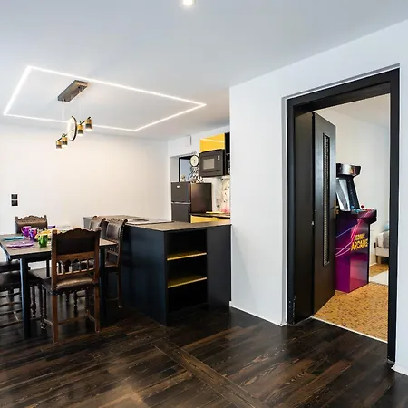 Enchantress'apartment Designed By Cm 塞莱斯塔