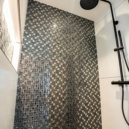 Enchantress'apartment Designed By Cm *