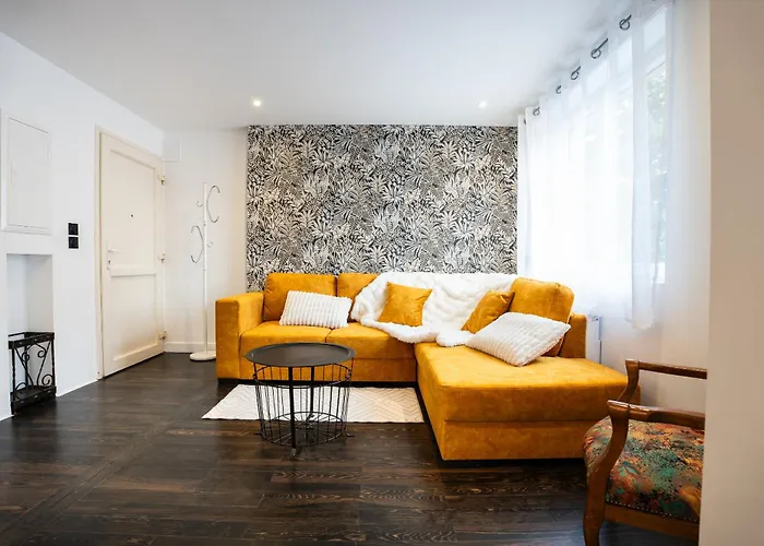 Enchantress'apartment Designed By Cm