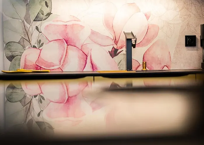 Enchantress'apartment Designed By Cm Appartamento