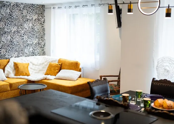 Enchantress'apartment Designed By Cm Appartamento *