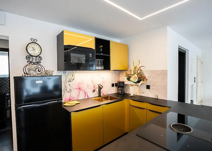 Enchantress'apartment Designed By Cm Appartamento *