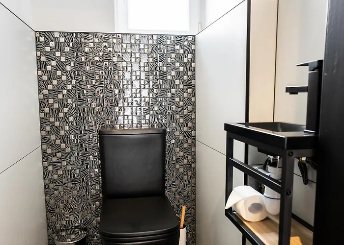 Enchantress'apartment Designed By Cm